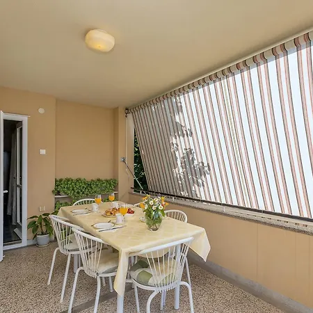 Manuela Apartman